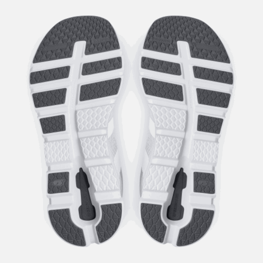 Sur L'exécution De Cloudrunner Large Blanc Gelé