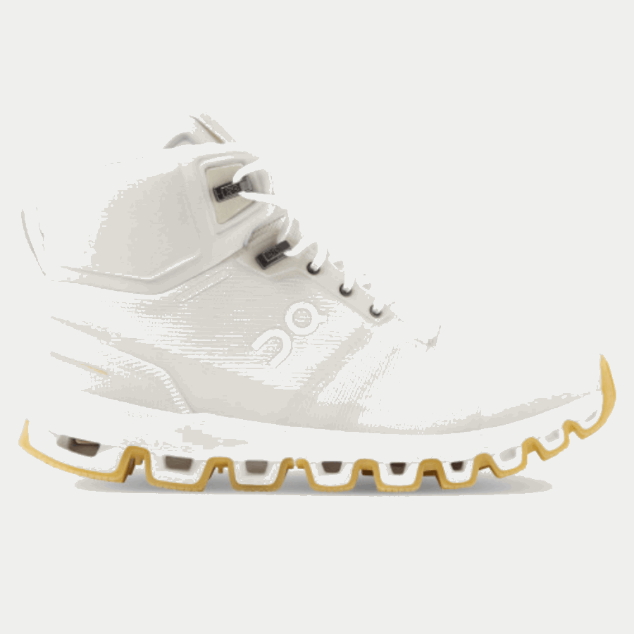 Bord De Cloudrock Brut Sur L'exécution Non Teint