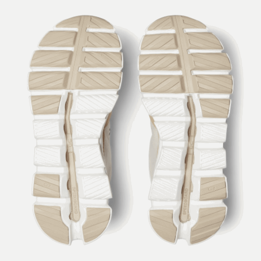 Nuage Salut Sur L'exécution De Chameau De Perle