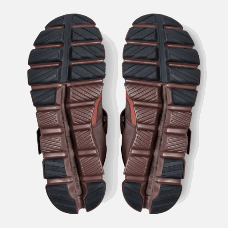 Cloud Hi Edge Defy Sur L'exécution De Raisin-boeuf