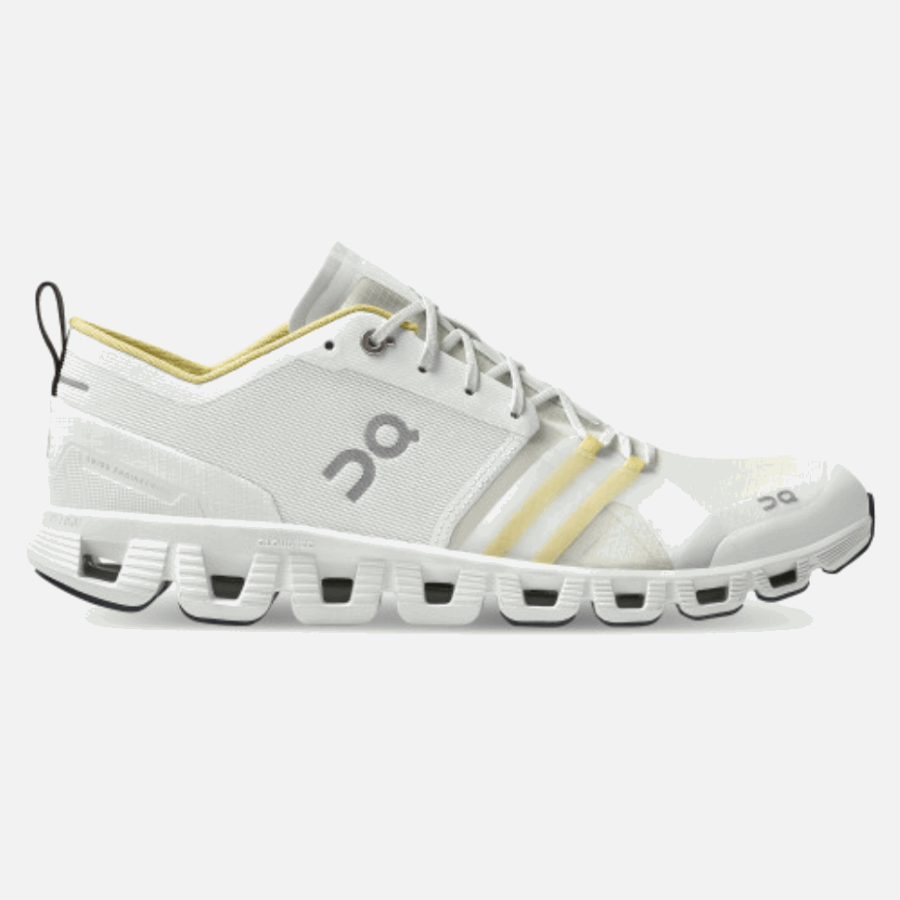 Cloud X Shift Sur L'exécution De Vapeur-acacia