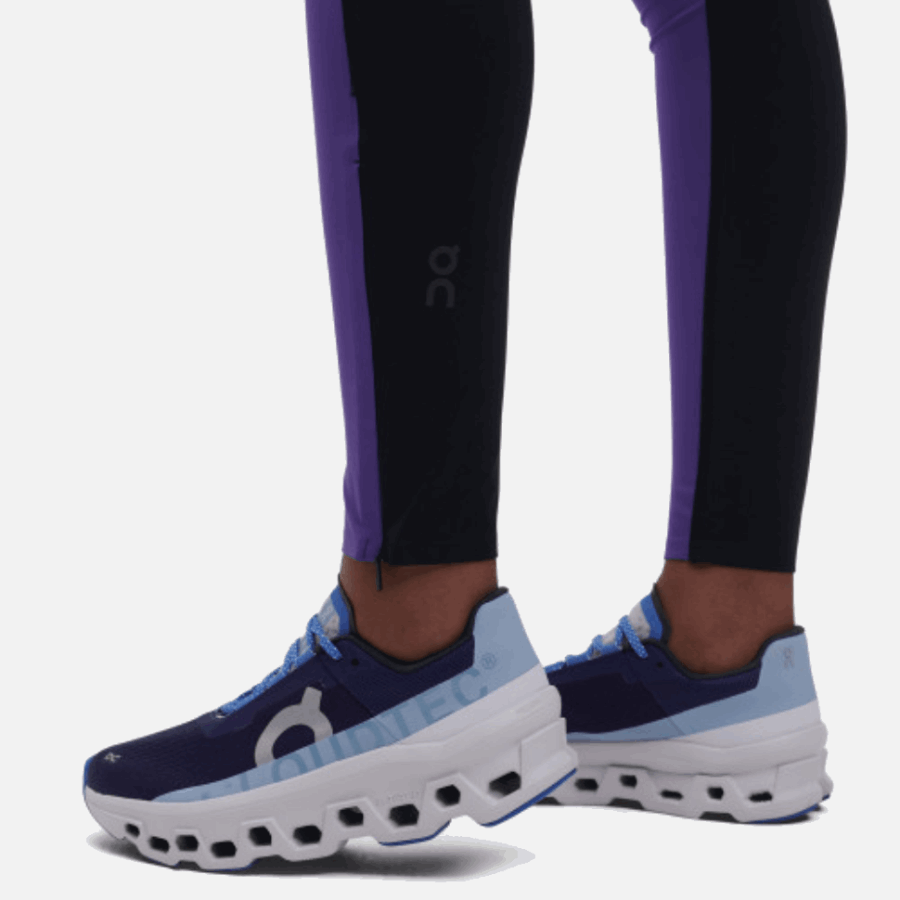 Sur Les Collants Longs Noirs-crépusculaires