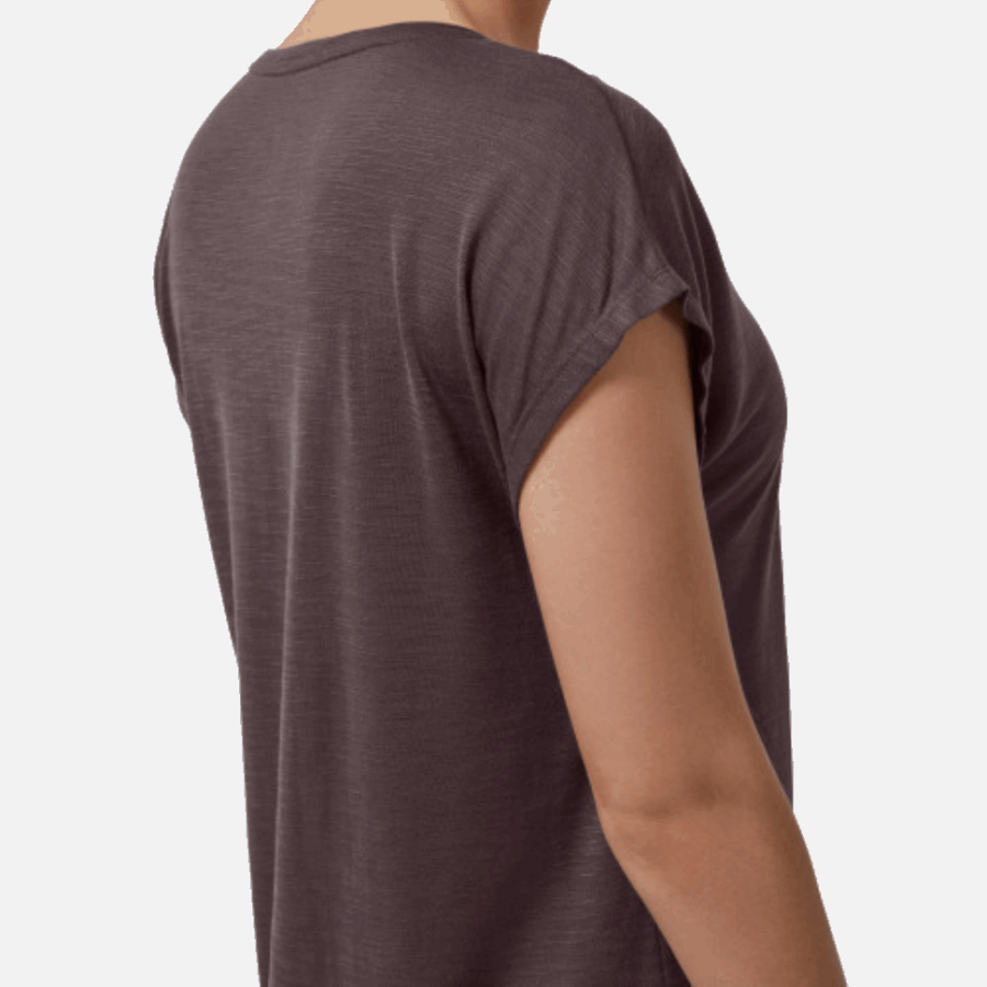 Flux Actif-t Sur Galets En Cours D'exécution