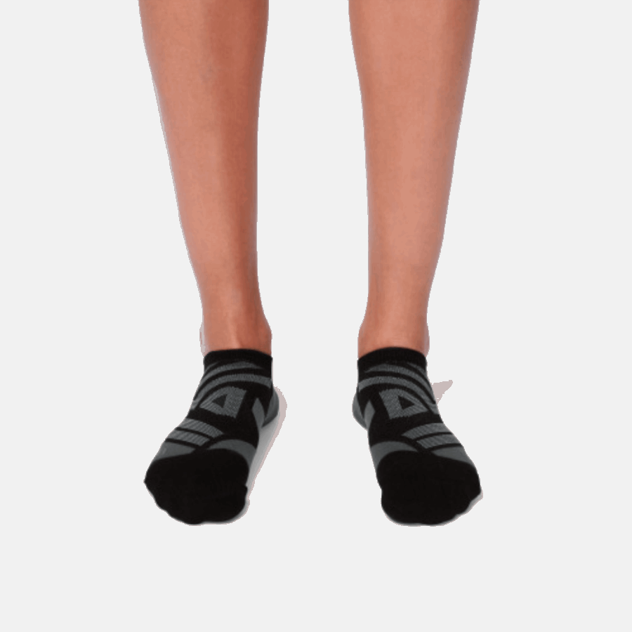 Chaussette Basse Sur L'exécution De L'ombre Noire