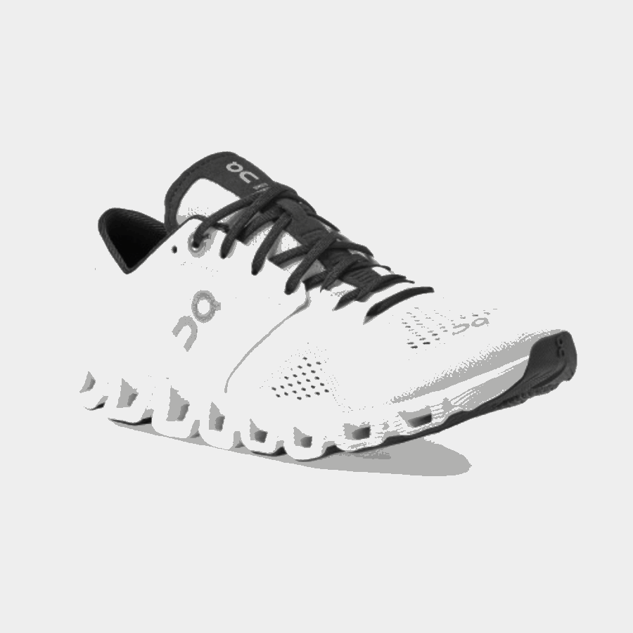 Nuage X Blanc-noir En Cours D'exécution