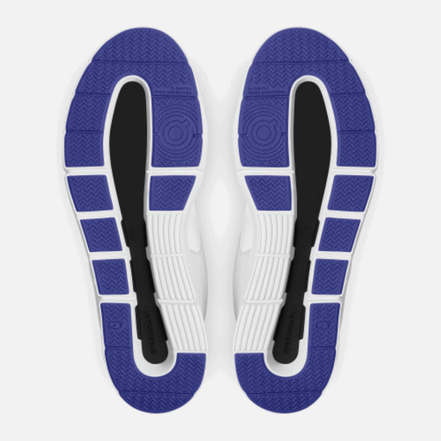 Le Roger Clubhouse Blanc-indigo En Course