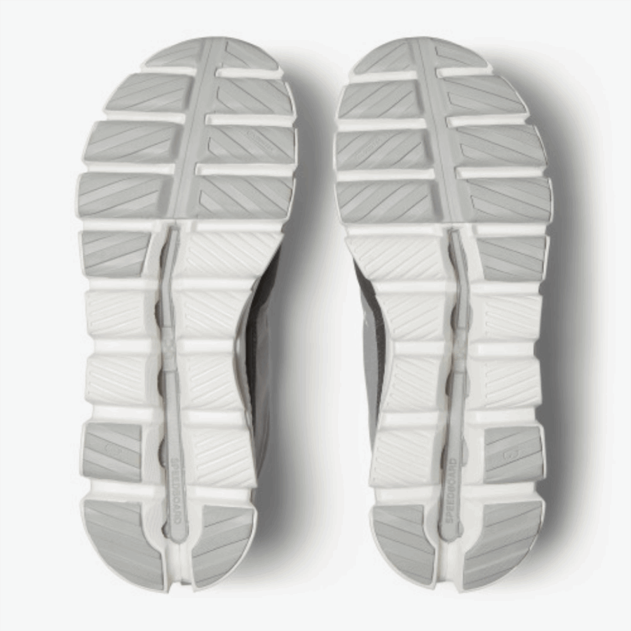 Sur Le Nuage En Cours D'exécution Salut Ardoise-roche