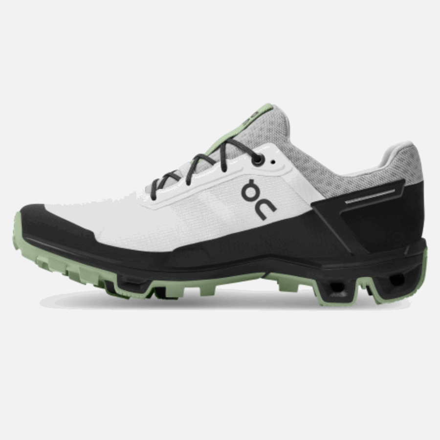 Sur L'exécution De Cloudventure Pic Feuille Blanche