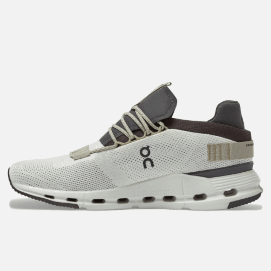 Cloudnova Sur L'exécution De White-umber