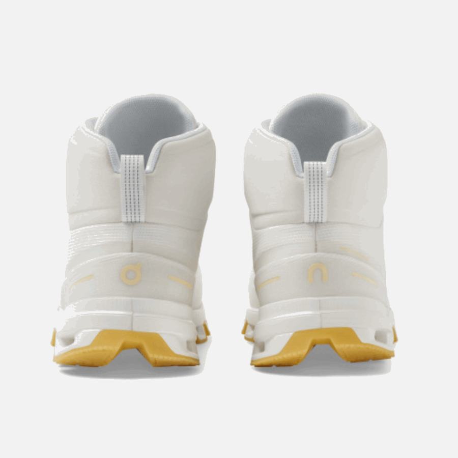 Bord De Cloudrock Brut En Cours D'exécution