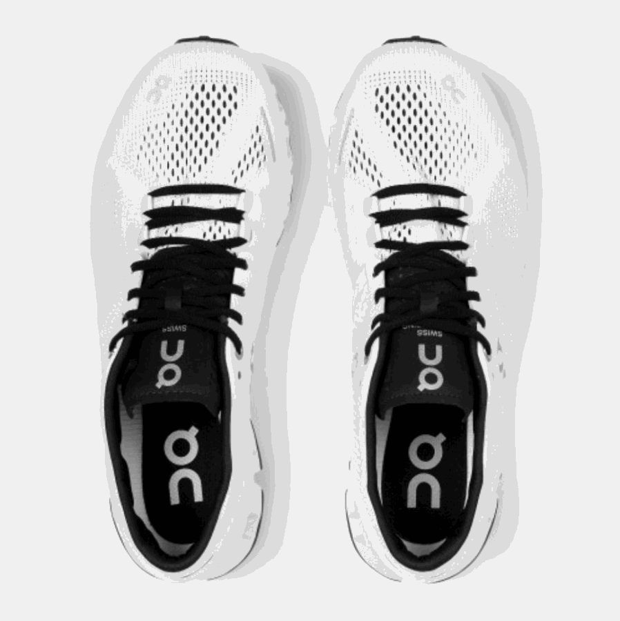 Cloud X En Cours D'exécution Blanc-noir