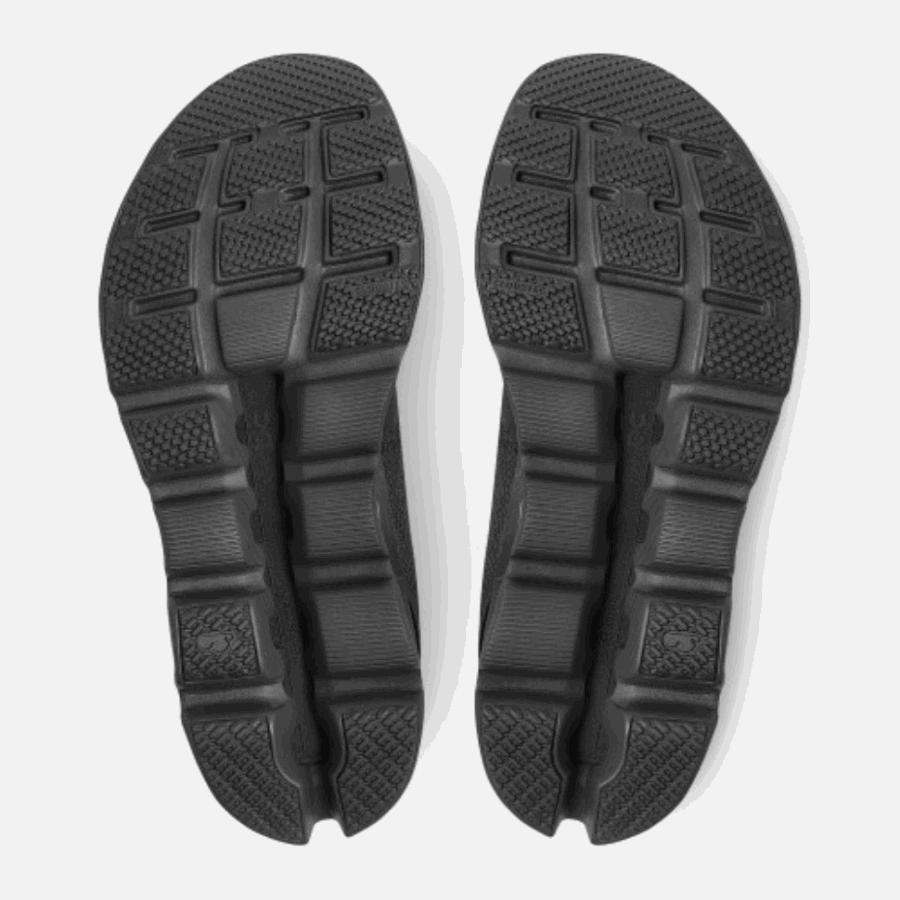 Cloudstratus Sur Fond Noir