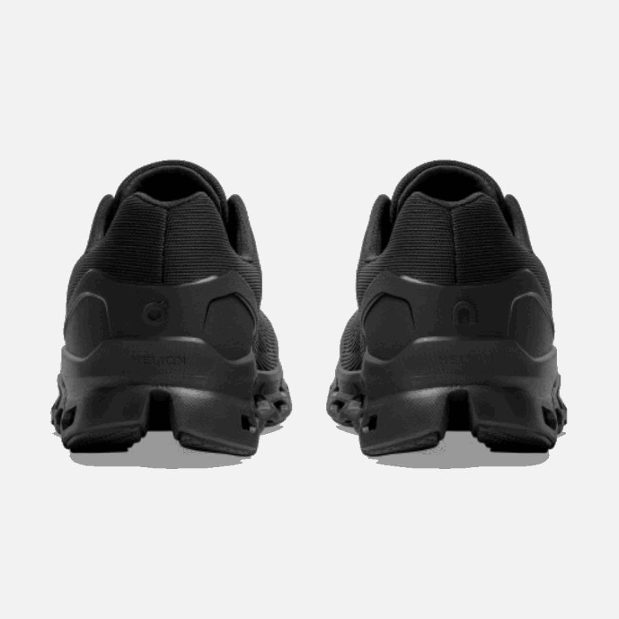 Cloudstratus Sur Fond Noir