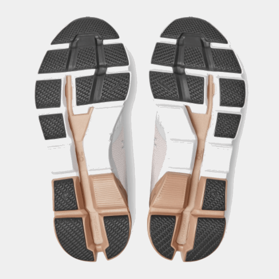 Cloudflyer Sur L'exécution De Glacier-rosebrown