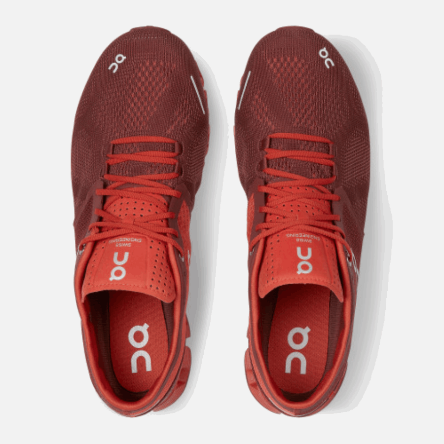 Cloud X Terre De Sienne-rouille En Cours D'exécution