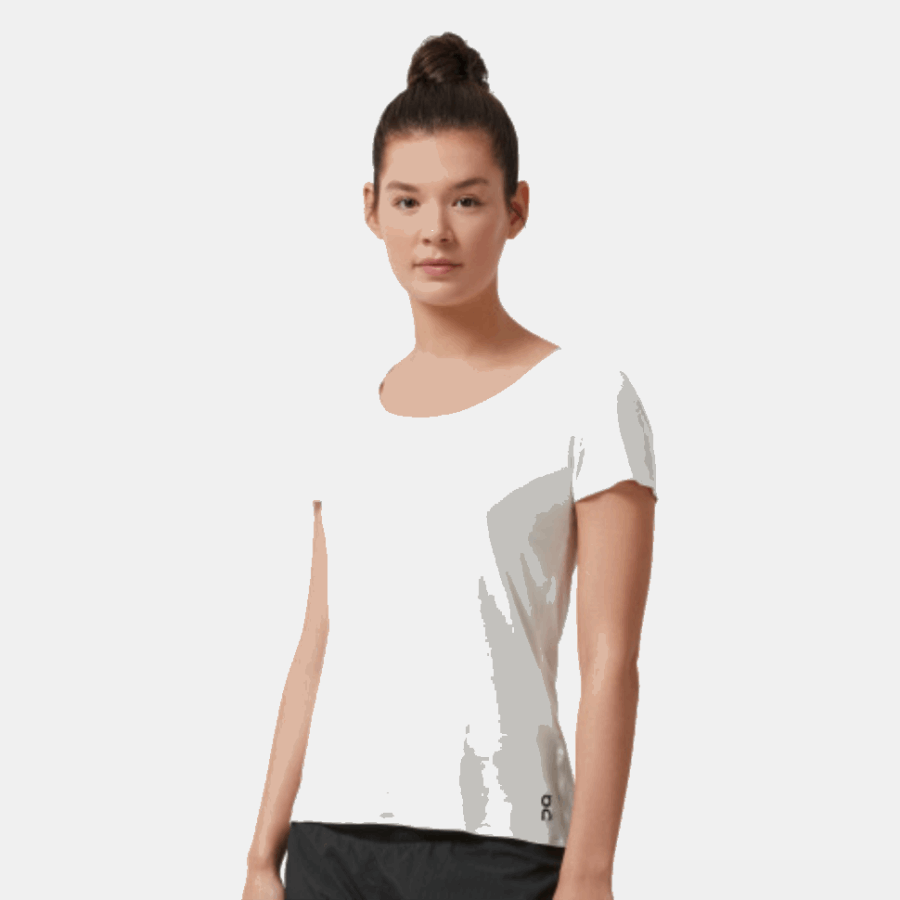 Performance-t Sur La Course à Pied Blanche