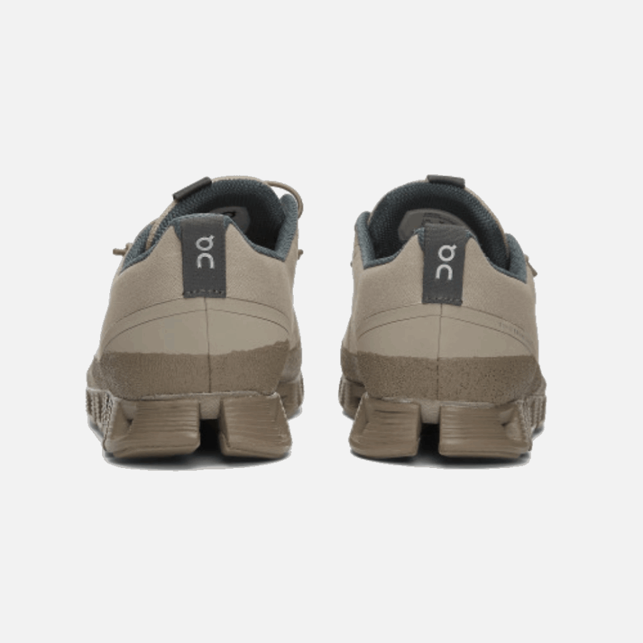 Sur L'exécution De Cloud Dip Desert-clay