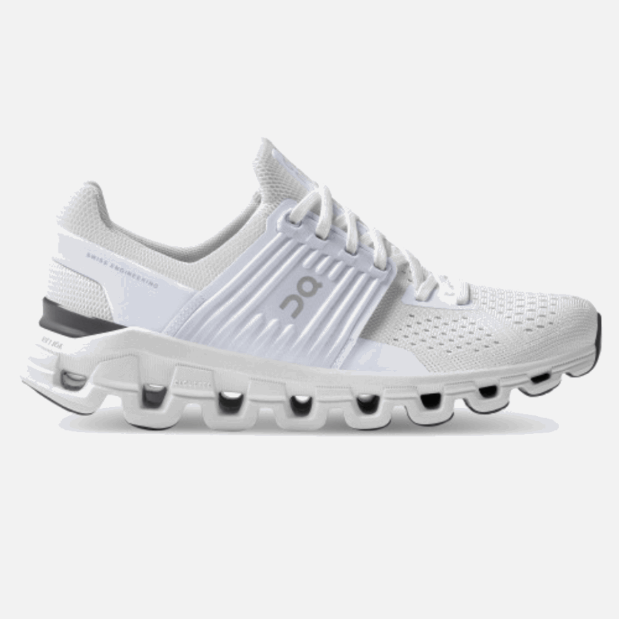 Cloudwift Sur La Course Tout Blanc