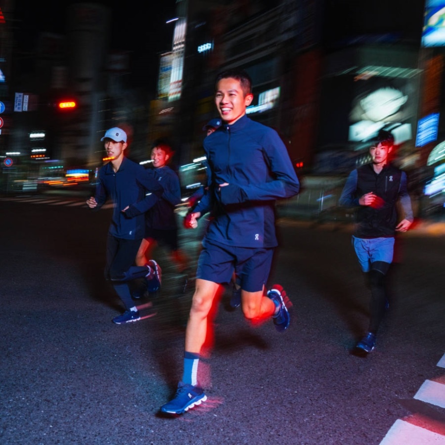 Cloudace Midnight Navy En Cours D'exécution