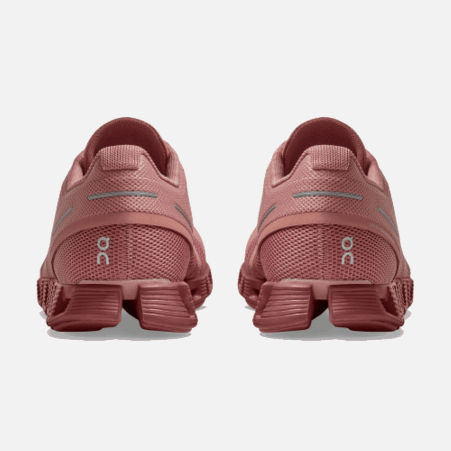 Nuage Monochrome Rose Sur L'exécution